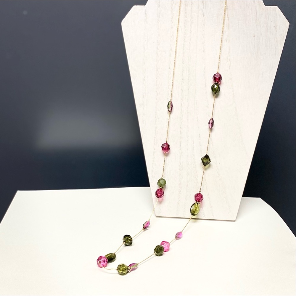Erica Lyons Pink charming Glass beaded Necklace NWT - Picture 2 of 12
